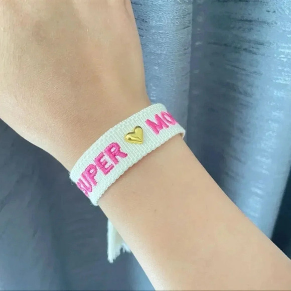 SUPER MOM EMBROIDERY BRACELET - Picture 4 of 7